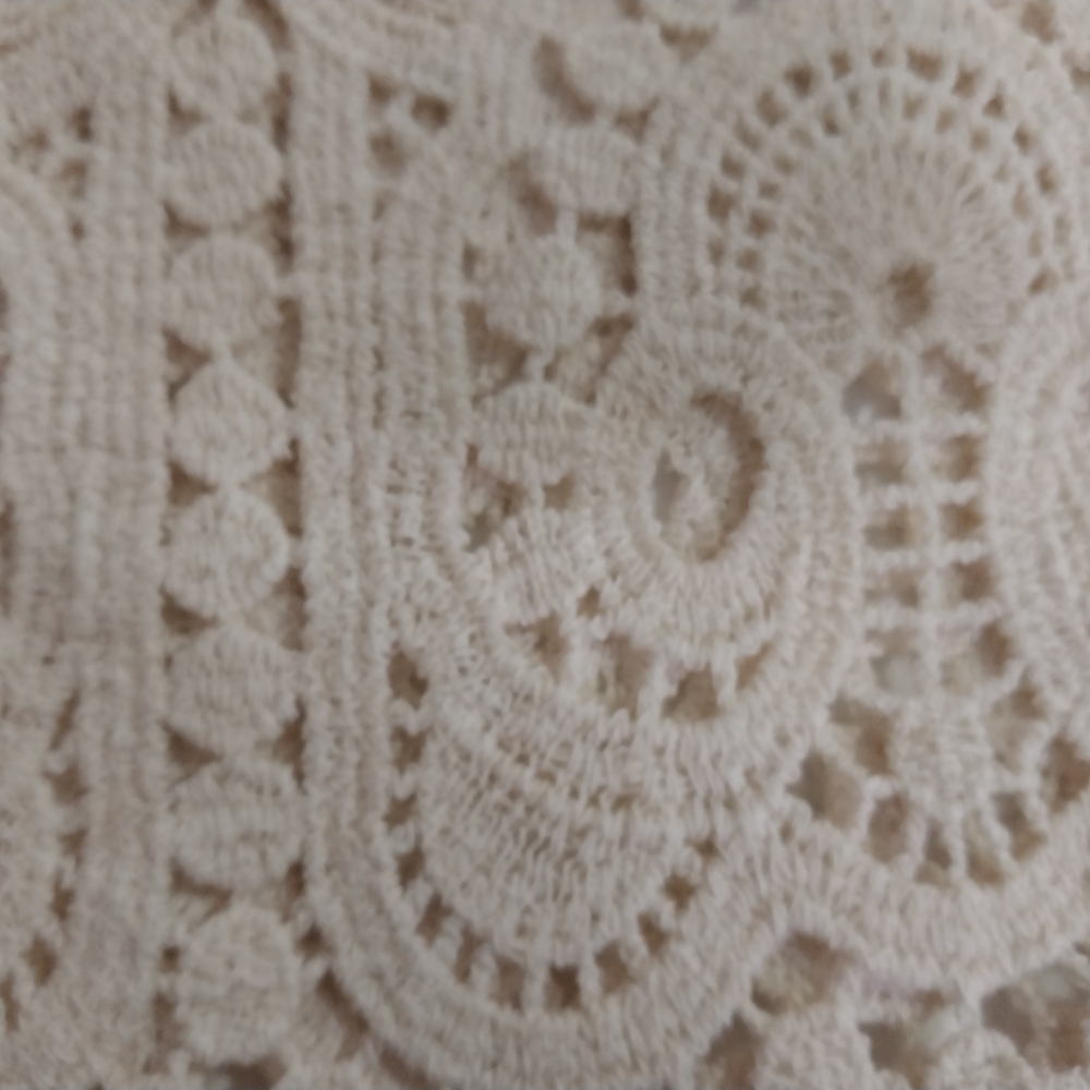 KEREN HART Women Size M Crochet Cream Lace Top - Picture 8 of 16